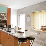 Ferienhaus Stone Rea *