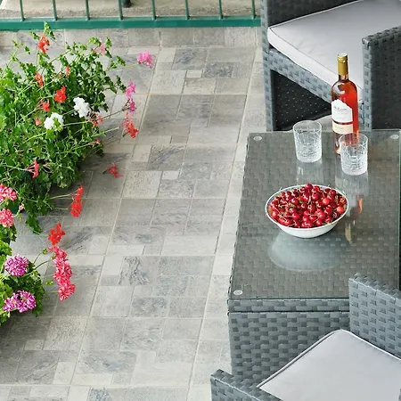 Stone Rea Holiday home *