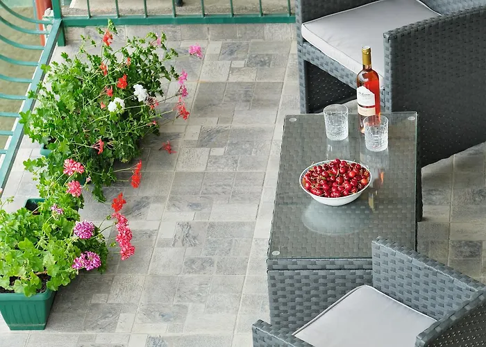 Stone Rea Ferienhaus *